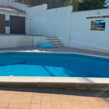 Casa Mas Estel-piscina Comunitaria * L' Escala